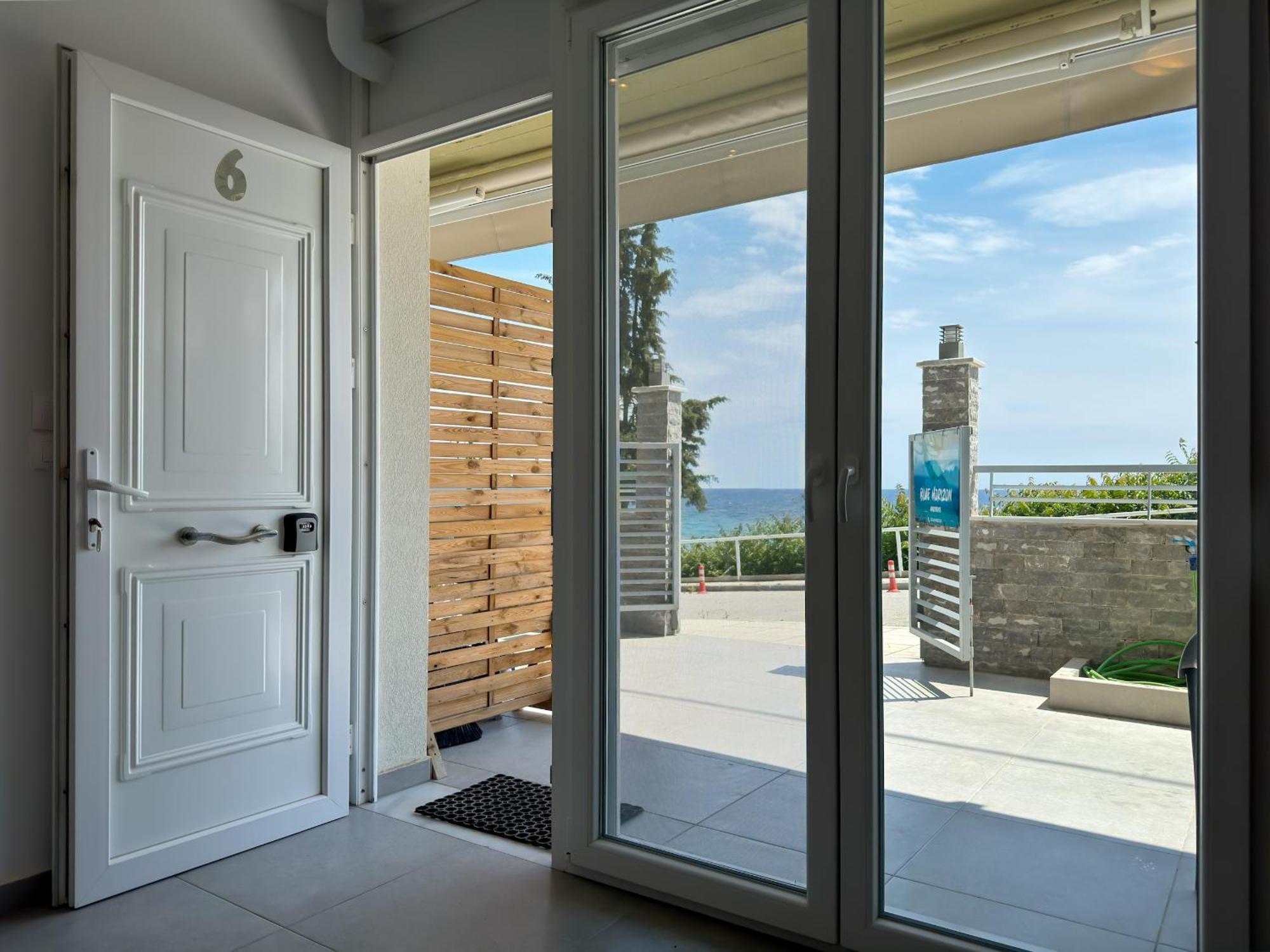 Blue Horizon 6 Apartment Nea Kallikrateia Exterior photo