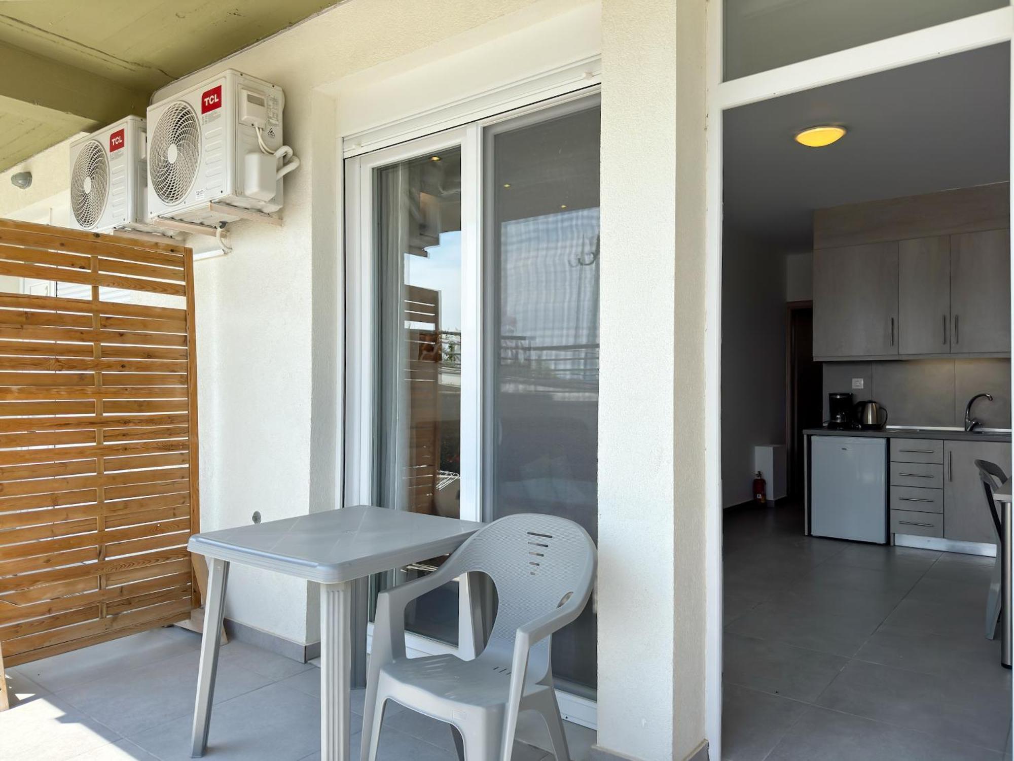 Blue Horizon 6 Apartment Nea Kallikrateia Exterior photo